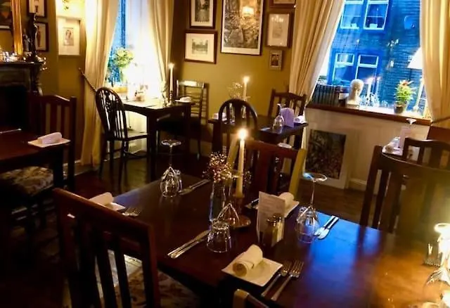 No 11 Bistro & Rooms Keighley Bed & Breakfast